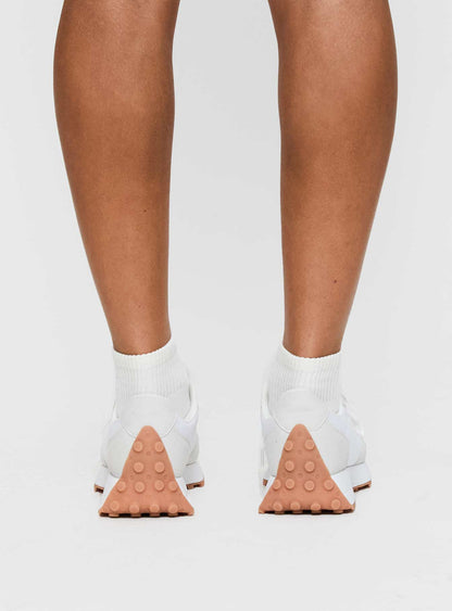 High Speed Sneakers White