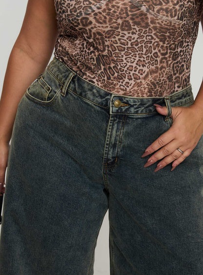 Ziggie Low Rise Baggy Jeans Antique Wash Curve