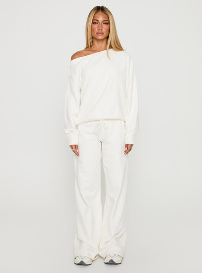 Wellness Off The Shoulder Jumper Washed White