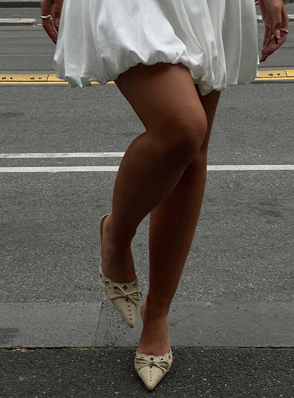 Charisma Pointed Toe Heels Taupe
